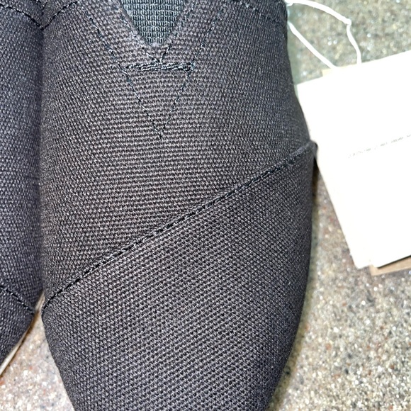 🆕 Tom’s Black Size 8 Classic Canvas Alpargatas - Picture 7 of 8